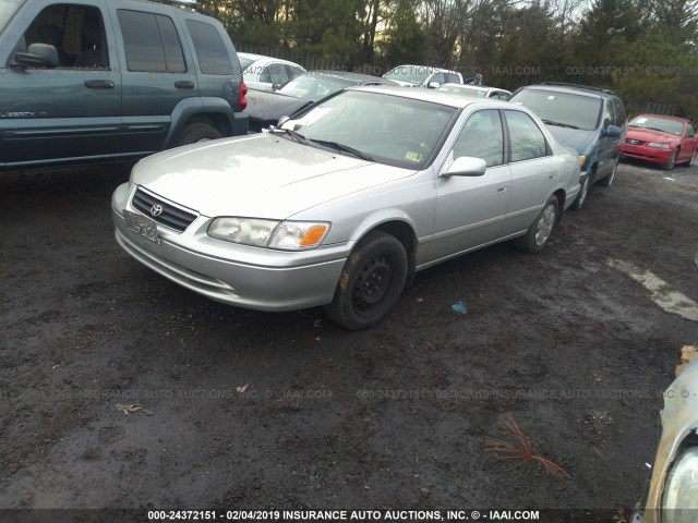 4T1BG22K71U794354 - 2001 TOYOTA CAMRY CE/LE/XLE SILVER photo 2