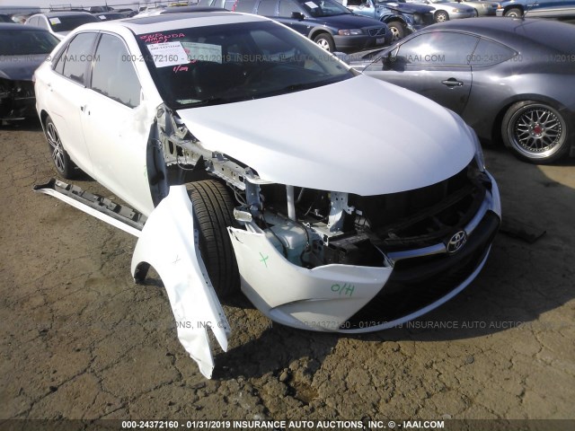 4T1BF1FK9GU151018 - 2016 TOYOTA CAMRY LE/XLE/SE/XSE 白色 照片 6
