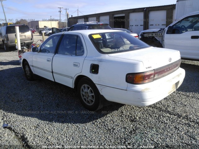 JT2SK13E6N0078802 - 1992 TOYOTA CAMRY XLE WHITE photo 3