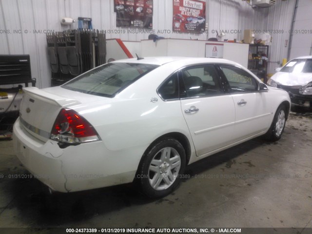 2G1WU58R979361735 - 2007 CHEVROLET IMPALA LTZ WHITE photo 4