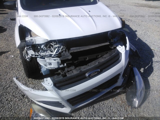 1FMCU0F77DUB12813 - 2013 FORD ESCAPE S WHITE photo 6