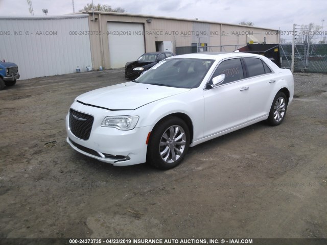 2C3CCAKG0GH270151 - 2016 CHRYSLER 300C WHITE photo 2