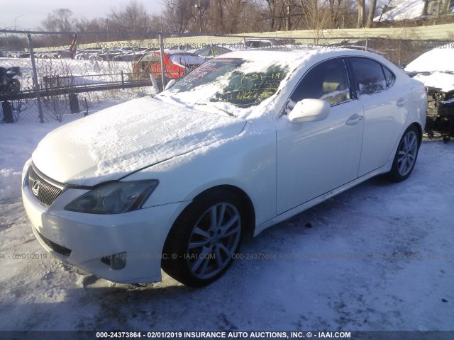 JTHBK262765001955 - 2006 LEXUS IS 250 WHITE photo 2