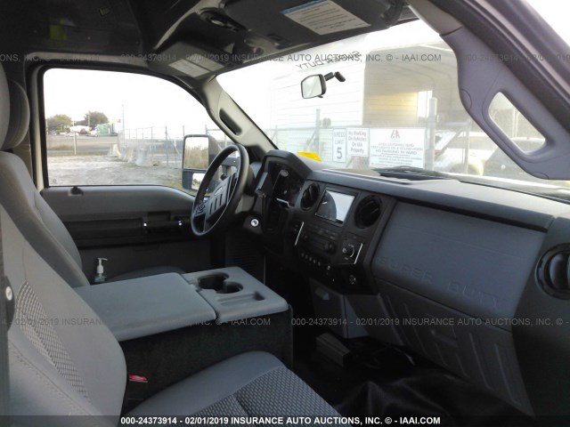 1FDGF5GYXDEA70860 - 2013 FORD F550 SUPER DUTY Unknown photo 5