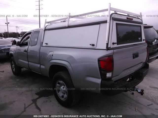 5TFRX5GN8JX104942 - 2018 TOYOTA TACOMA ACCESS CAB/SR/SR5/TRD SPT SILVER photo 3