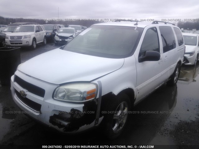 1GNDV33137D105294 - 2007 CHEVROLET UPLANDER LT WHITE photo 2