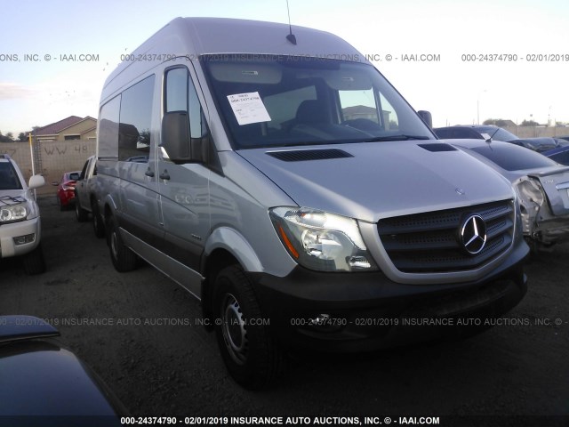 WD4PE7CC8FP121606 - 2015 MERCEDES-BENZ SPRINTER 2500 SILVER photo 1