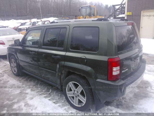 1J8FF48W47D395496 - 2007 JEEP PATRIOT LIMITED GREEN photo 3