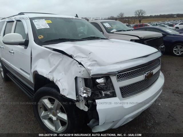 1GNFK26309J116329 - 2009 CHEVROLET SUBURBAN K1500 LT WHITE photo 6