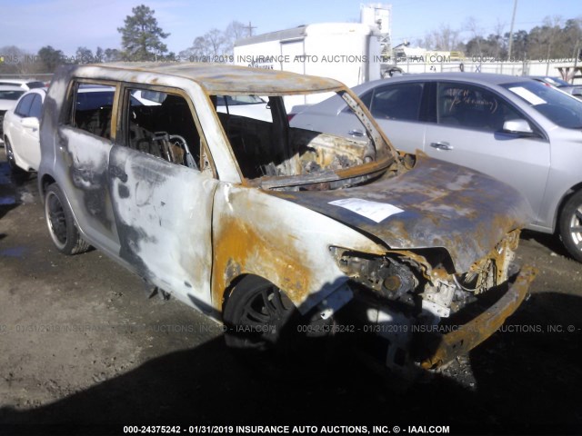 JTLKE50E091085520 - 2009 TOYOTA SCION XB SILVER photo 1