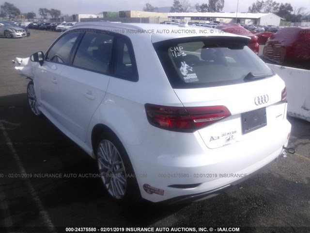 WAUUPBFFXJA154647 - 2018 AUDI A3 E-TRON PREMIUM WHITE photo 3