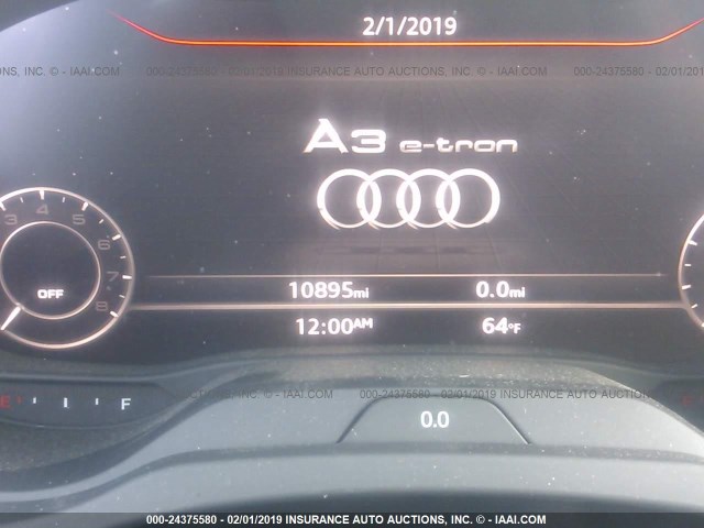 WAUUPBFFXJA154647 - 2018 AUDI A3 E-TRON PREMIUM WHITE photo 7