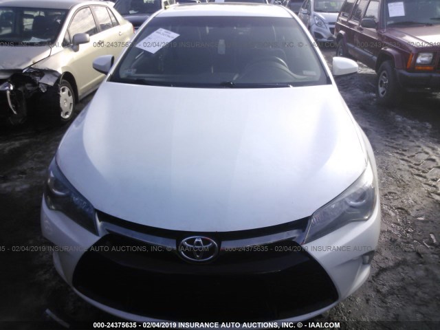 4T1BF1FK7FU499348 - 2015 TOYOTA CAMRY LE/XLE/SE/XSE WHITE photo 6