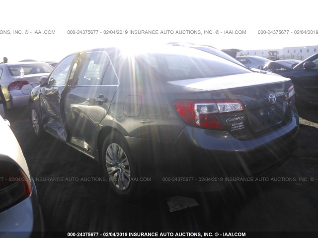 4T4BF1FK7CR171414 - 2012 TOYOTA CAMRY SE/LE/XLE 灰色 照片 3