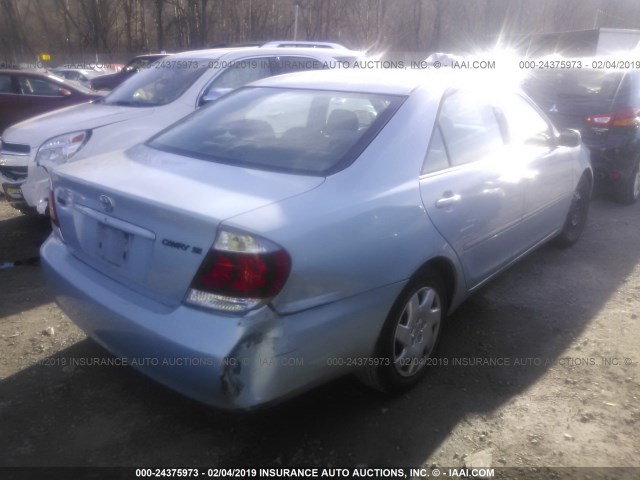 4T1BE32K95U525483 - 2005 TOYOTA CAMRY LE/XLE/SE Light Blue photo 4