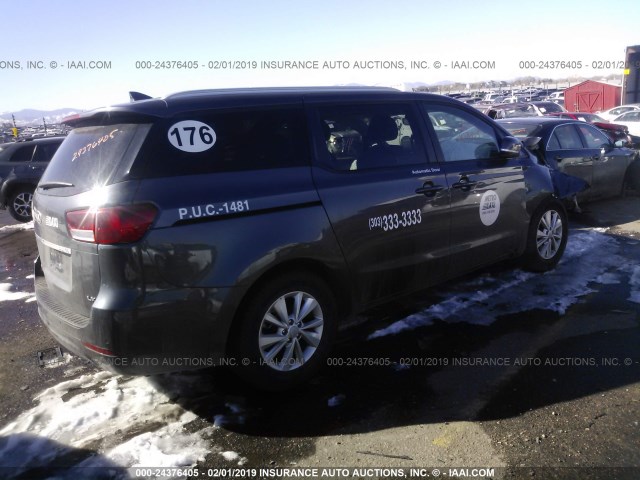 KNDMB5C19H6337112 - 2017 KIA SEDONA LX BLACK photo 4