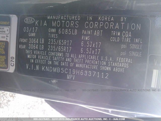 KNDMB5C19H6337112 - 2017 KIA SEDONA LX BLACK photo 9