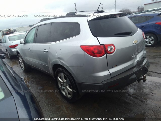 1GNKRGED2CJ157747 - 2012 CHEVROLET TRAVERSE LT SILVER photo 3