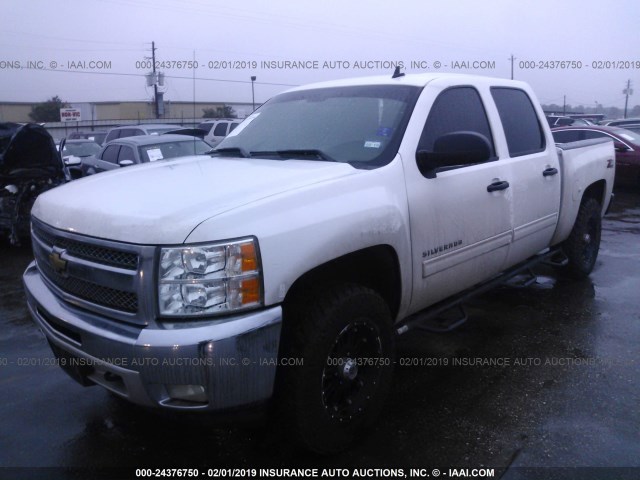 3GCPKSE74CG114013 - 2012 CHEVROLET SILVERADO K1500 LT WHITE photo 2