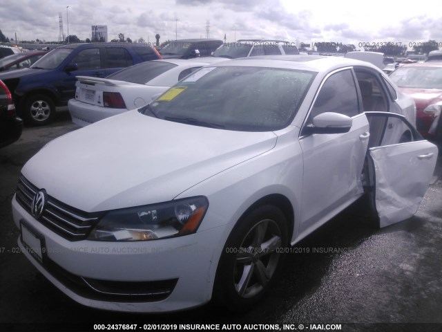 1VWBP7A36DC002570 - 2013 VOLKSWAGEN PASSAT SE BEIGE photo 2