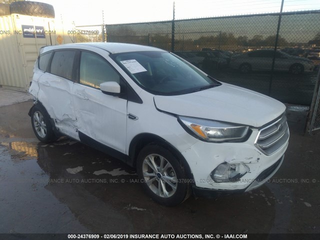 1FMCU0GD2HUE17145 - 2017 FORD ESCAPE SE WHITE photo 1