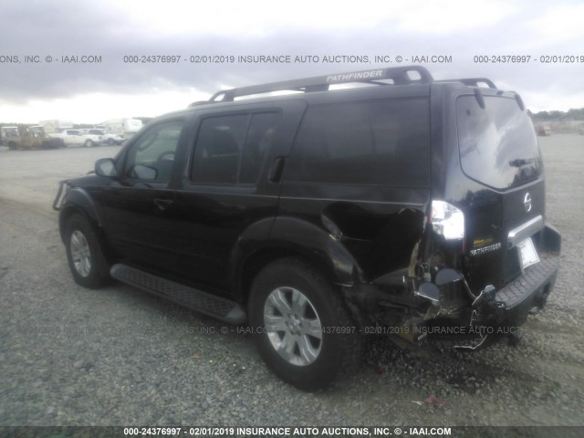 5N1AR18U67C642458 - 2007 NISSAN PATHFINDER LE/SE/XE BLACK photo 3