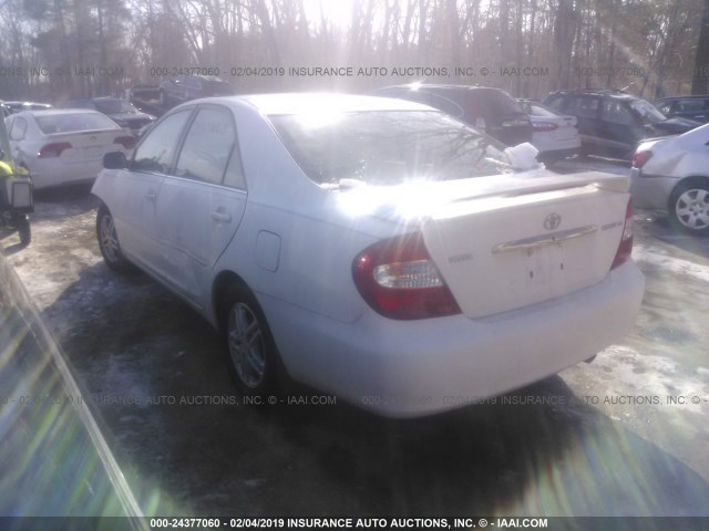 4T1BE32K33U234720 - 2003 TOYOTA CAMRY LE/XLE/SE WHITE photo 3