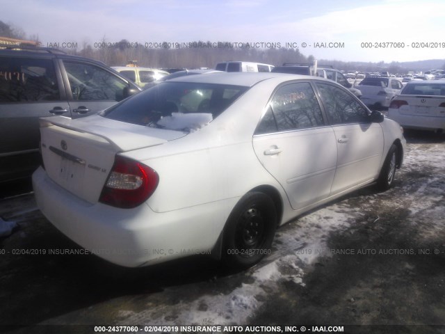 4T1BE32K33U234720 - 2003 TOYOTA CAMRY LE/XLE/SE WHITE photo 4