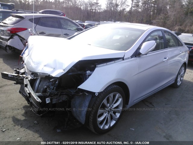 5NPEC4AB9BH202071 - 2011 HYUNDAI SONATA SE/LIMITED SILVER photo 2