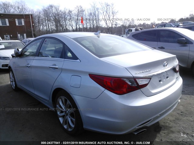 5NPEC4AB9BH202071 - 2011 HYUNDAI SONATA SE/LIMITED SILVER photo 3