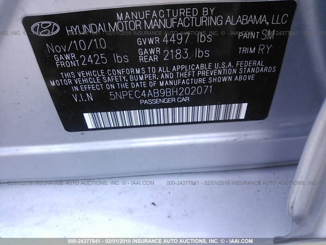 5NPEC4AB9BH202071 - 2011 HYUNDAI SONATA SE/LIMITED SILVER photo 9