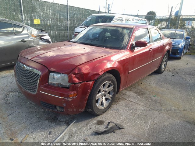 2C3KA53G87H895906 - 2007 CHRYSLER 300 TOURING RED photo 2