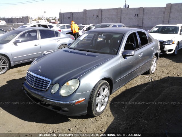 WDBUF56J86A974002 - 2006 MERCEDES-BENZ E 350 GRAY photo 2