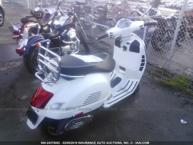 ZAPM459LX95600054 - 2009 VESPA GTS 250 WHITE photo 4