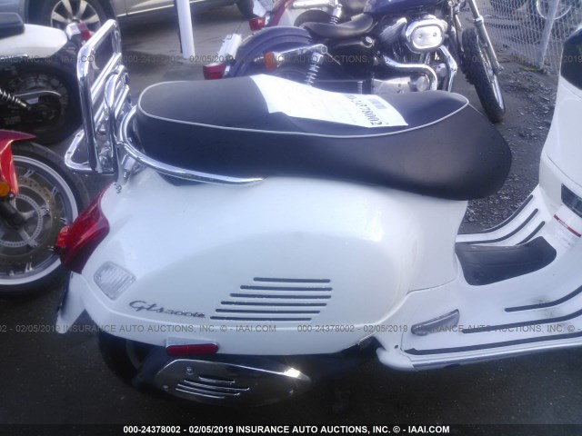 ZAPM459LX95600054 - 2009 VESPA GTS 250 WHITE photo 6