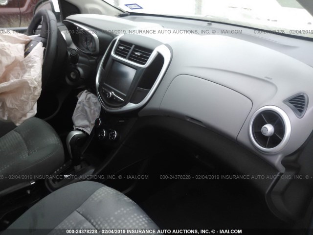 1G1JB5SH8H4128241 - 2017 CHEVROLET SONIC LS WHITE photo 5