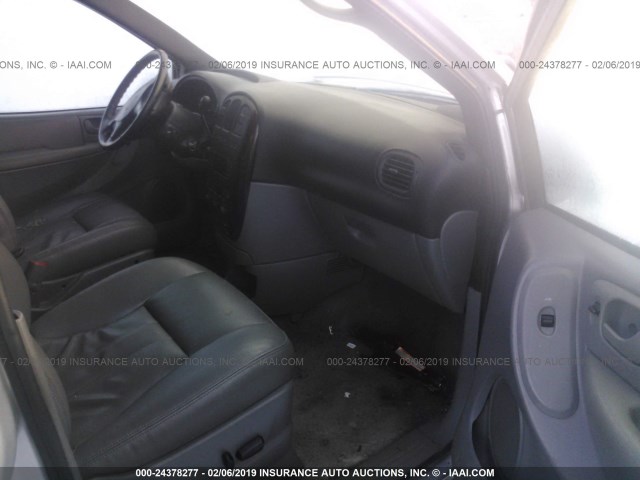 2C4GP54L14R509599 - 2004 CHRYSLER TOWN & COUNTRY TOURING SILVER photo 5