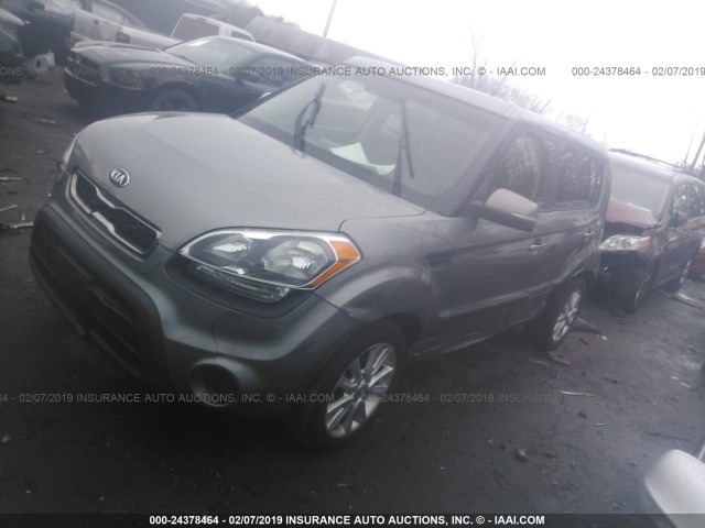 KNDJT2A69D7607845 - 2013 KIA SOUL +/!/SPORT GRAY photo 2