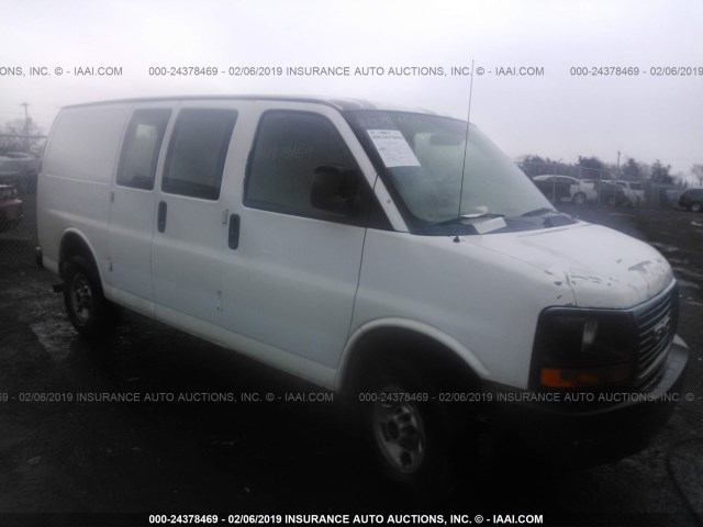 1GTGG25U051107262 - 2005 GMC SAVANA G2500 WHITE photo 1