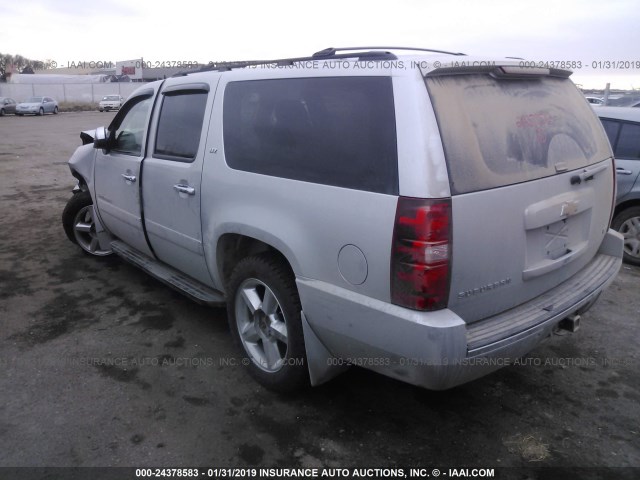 1GNSKKE38BR207243 - 2011 CHEVROLET SUBURBAN K1500 LTZ SILVER photo 3