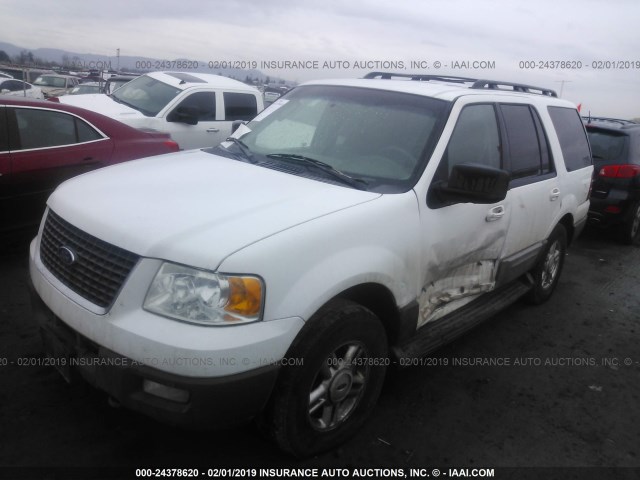 1FMPU16585LA52506 - 2005 FORD EXPEDITION XLT WHITE photo 2