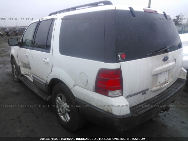 1FMPU16585LA52506 - 2005 FORD EXPEDITION XLT WHITE photo 3