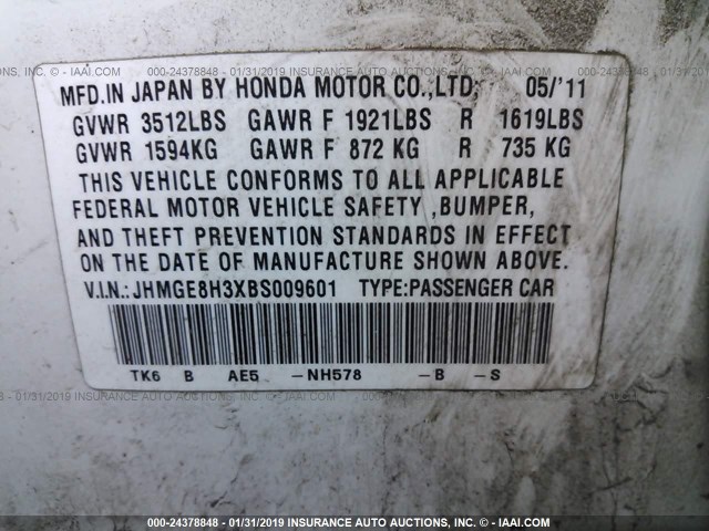 JHMGE8H3XBS009601 - 2011 HONDA FIT WHITE photo 9