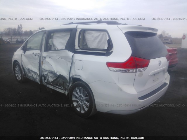 5TDDK3DC0DS049445 - 2013 TOYOTA SIENNA XLE/LIMITED WHITE photo 3