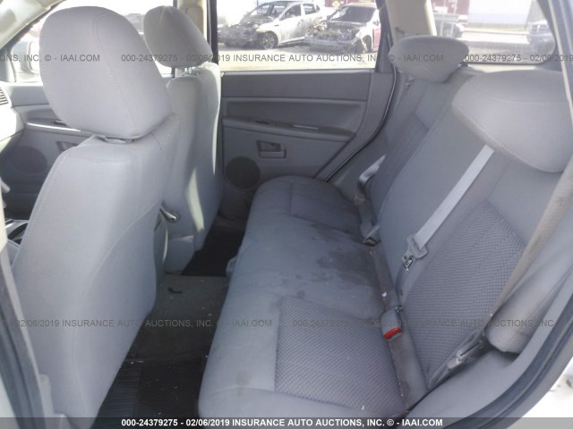 1J4GR48K05C600776 - 2005 JEEP GRAND CHEROKEE LAREDO/COLUMBIA/FREEDOM 银色 照片 8