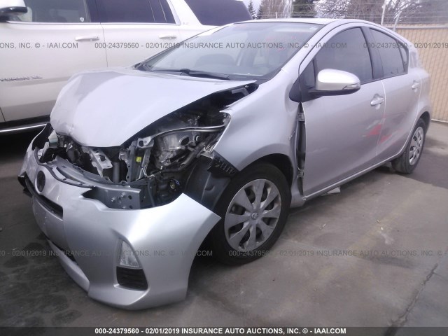 JTDKDTB38E1563143 - 2014 TOYOTA PRIUS C SILVER photo 2