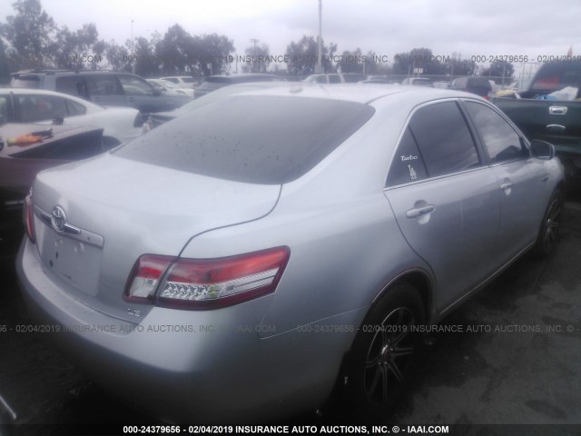 4T4BF3EK3AR040460 - 2010 TOYOTA CAMRY SE/LE/XLE SILVER photo 4