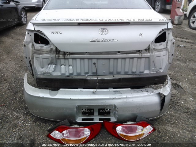 2T1CF28P02C595563 - 2002 TOYOTA CAMRY SOLARA SE/SLE SILVER photo 6