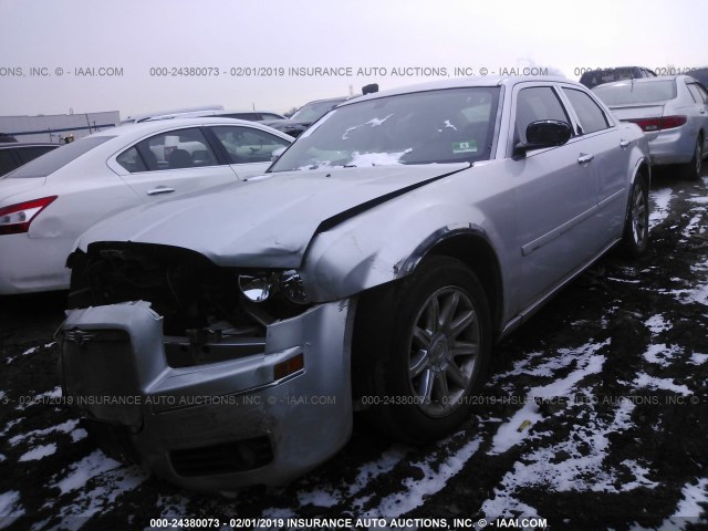 2C3JA53G55H640414 - 2005 CHRYSLER 300 TOURING SILVER photo 2