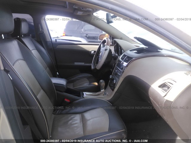 1G1ZK57739F192745 - 2009 CHEVROLET MALIBU LTZ ოქროსფერი ფოტო 5
